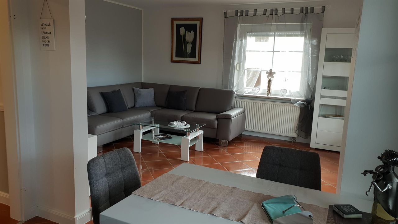 Wohn-/Esszimmer Wohn-/Esszimmer